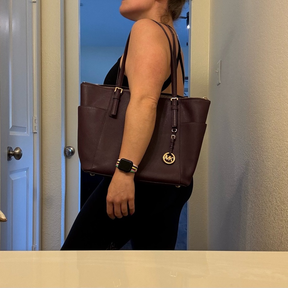 Michael Kors Walsh Purple Leather Tote with Gold Accents - Picture 2 of 11